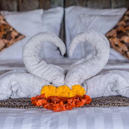 Malaya Villas Ubud テガララン エクステリア 写真