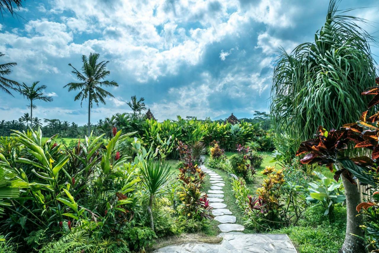 Malaya Villas Ubud テガララン エクステリア 写真