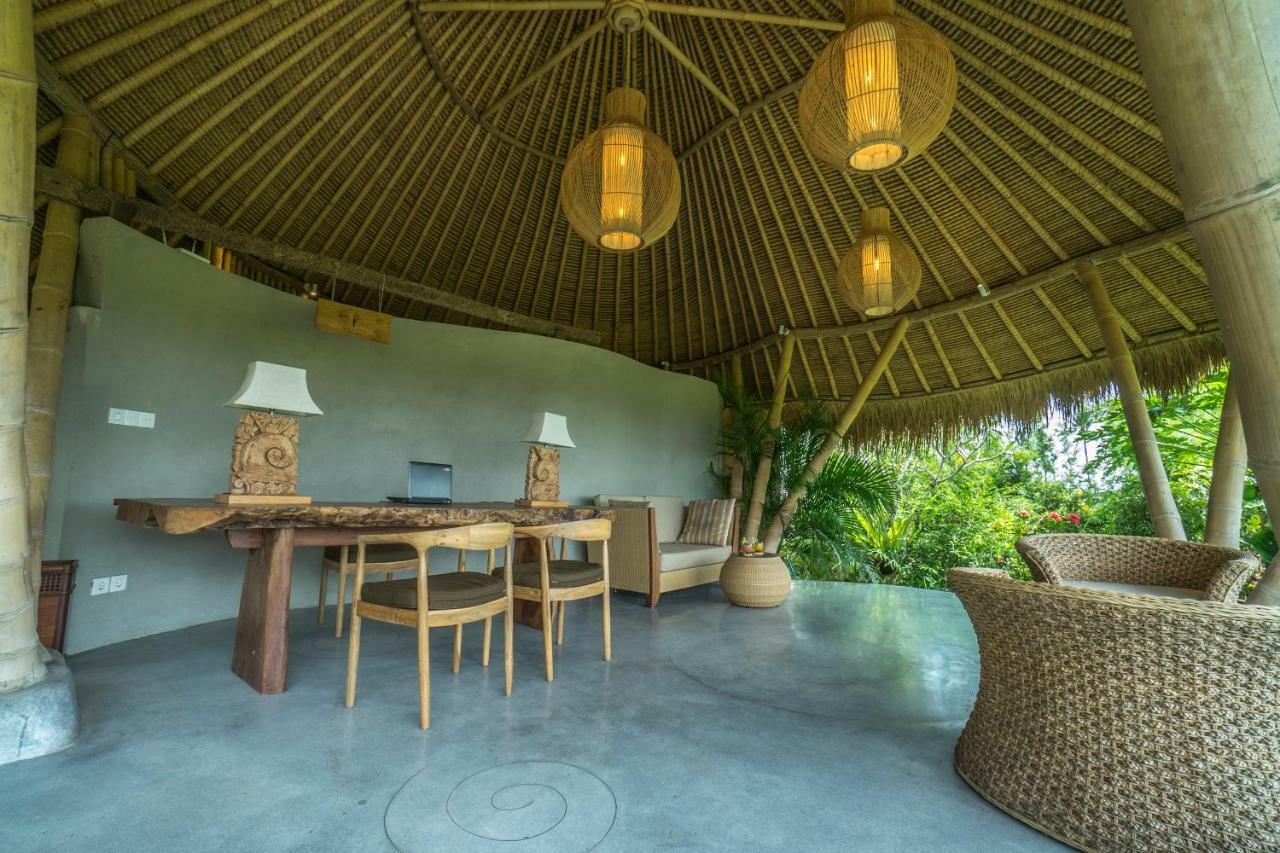 Malaya Villas Ubud テガララン エクステリア 写真